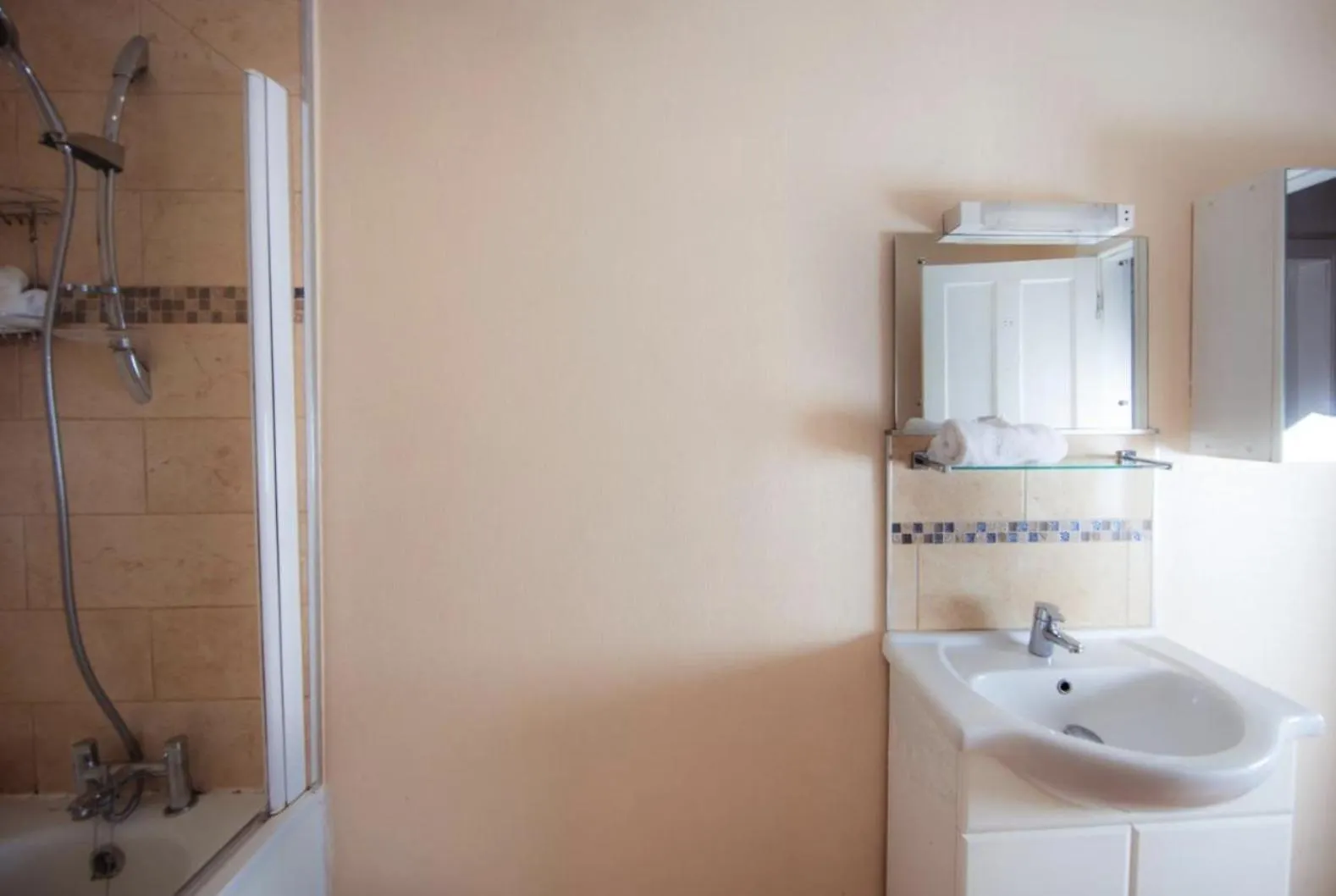 Comfortable And Spacious Edinburgh Retreat By The Meadows! Apartment United Kingdom