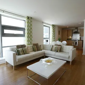  Apartment Waterfront